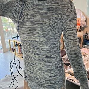 Ann Taylor Gray Crew Neck Sweater NWOT